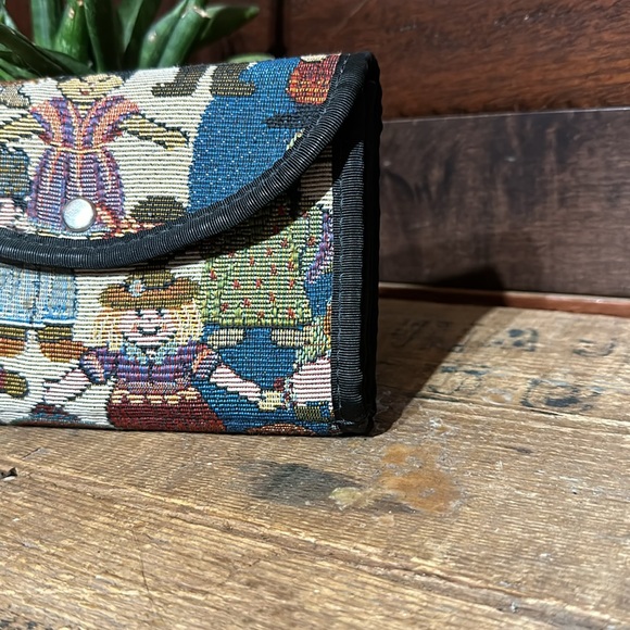 Vintage 80s Children of the World Tapestry Wallet - Picture 3 of 10